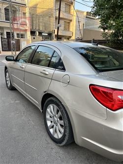 كرايسلر 200